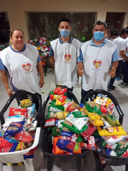 pies solidarios 2.jpg