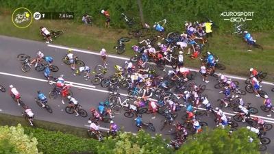 El insólito castigo a la fanática que generó un accidente masivo histórico en el Tour de Francia
