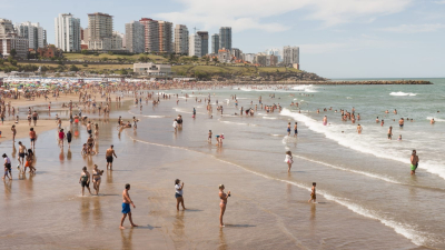 La mayoría de quienes viajan por vacaciones lo hace con la familia