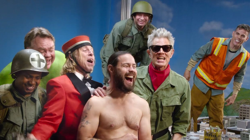 La cuarta entrega de ‘Jackass‘ se impuso en la taquilla estadounidense durante el fin de semana