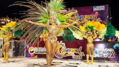 Brillo, resplandor y belleza en la Capital del Carnaval