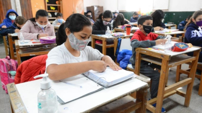 Educación recuerda que es obligatorio el uso de barbijo en las aulas