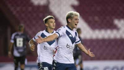 Vélez goleó y pasó en la Copa Argentina
