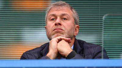 El magnate ruso Roman Abramovich anunció que puso a la venta al Chelsea