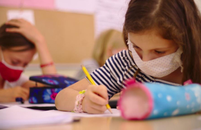 Salud insiste con la obligatoriedad del uso de barbijos en las escuelas