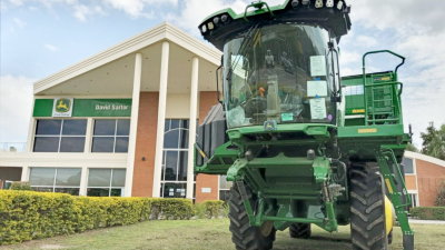 La primera cosechadora Cotton Stripper de John Deere llegó al país en David Sartor e Hijos S. A