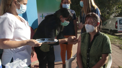 Comenzó la vacunación antigripal con el personal de Salud