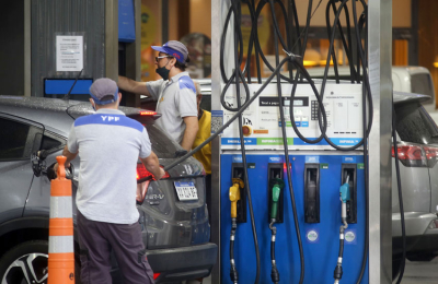 El precio de los combustibles agita el temor al desabastecimiento