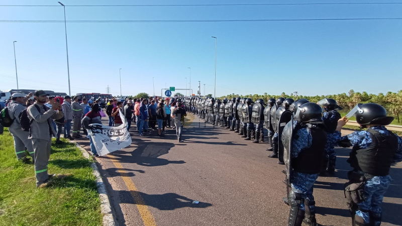 Se levantó el corte de tránsito camino al puente interprovincial