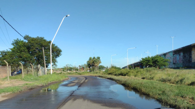 Malestar de vecinos ante falta de mantenimiento de colectora
