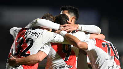 Acá está River: apabulló a Sarmiento de Junín con siete goles y pasa a cuartos de final