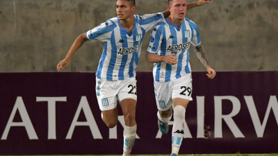 Racing lo dio vuelta en Brasil y quedó arriba