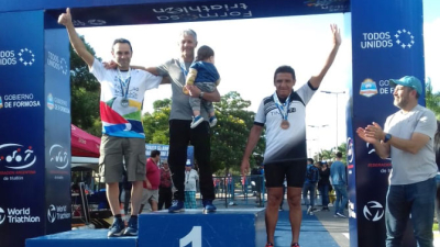 Triatlón: Javier Galarza se llevó la medalla de bronce en el suramericano