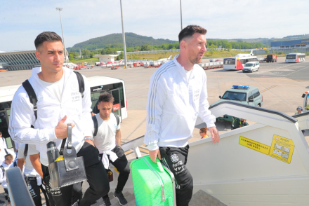 Messi viaje finalisima.jpg