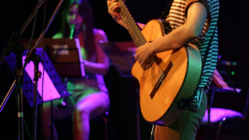 Este viernes se presenta Flor Sandoval en el Cecual  