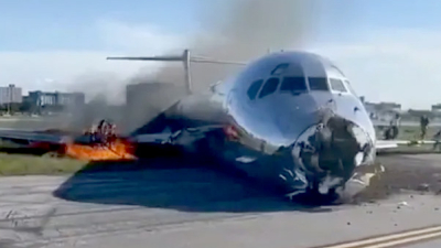 Susto en Miami: chocó y se incendió un avión con 126 pasajeros
