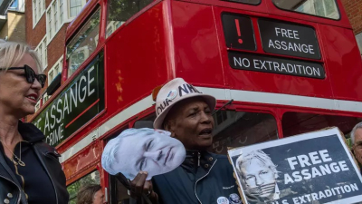 Assange presentó su apelación final contra extradición a EEUU