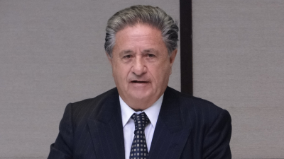 Eduardo Duhalde recibirá el Doctorado Honoris Causa de la UNCAUS