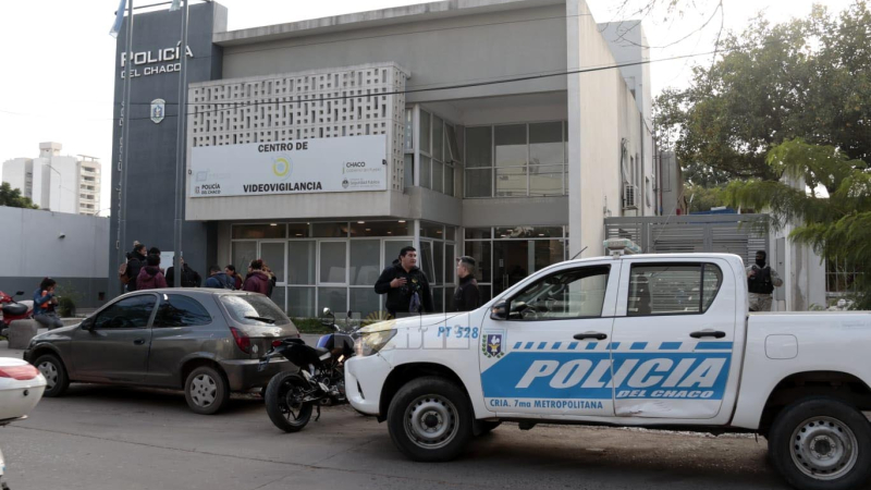 Intento de motín en la Segunda termina con policías heridos y un incidente vial