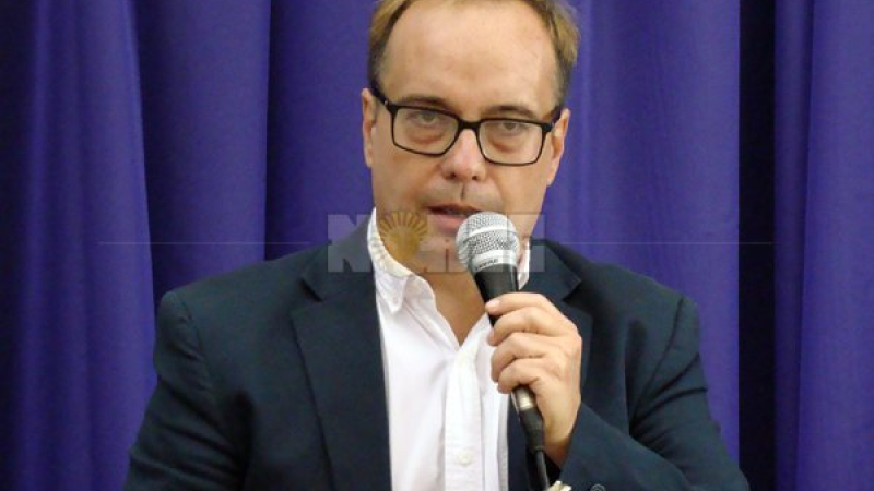 "Si el gobierno tuviera un poco de respeto por la sociedad, debería adelantar las elecciones"