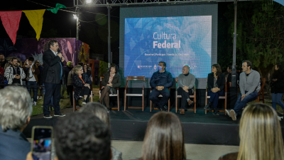 "No queremos la mirada centralista, creemos en que cada localidad valore su producción cultural"