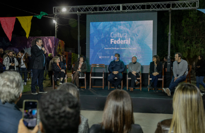"No queremos la mirada centralista, creemos en que cada localidad valore su producción cultural"