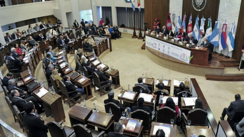 Doce representantes del Chaco participan en el Parlamento del Norte Grande