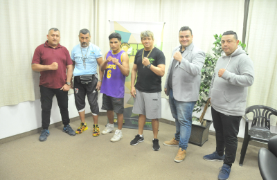 El "Riña" Gallo y el "Mágico" Derian Ulises, bajo las luces del ring en Don Bosco