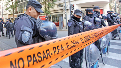 Sobre muertos y degollados