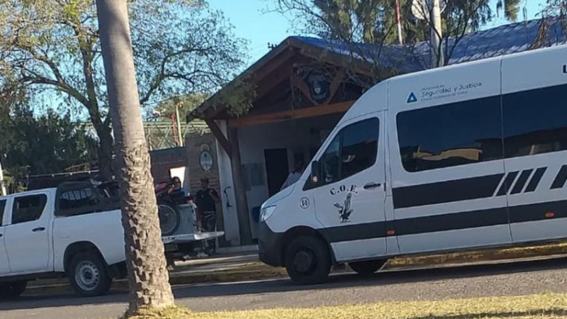 Allanamiento y detención de policías en la PFA