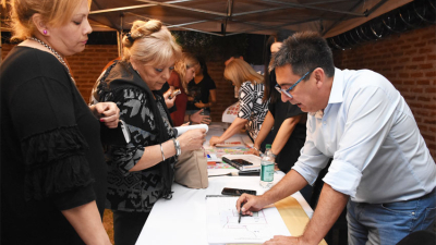 El intendente Martínez y los vecinos definen las prioridades de la ciudad