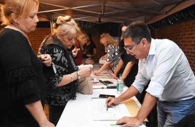 El intendente Martínez y los vecinos definen las prioridades de la ciudad