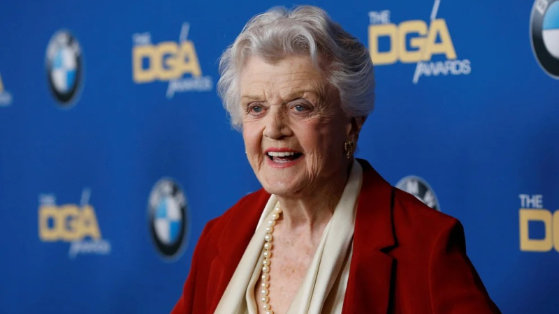 Murió la actriz Angela Lansbury, conocida por la serie "La reportera del crimen"