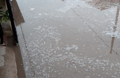 Enojo de vecinos en Villa San Juan por anegamientos con la lluvia