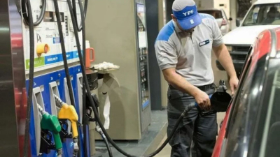 YPF aumenta la nafta y el gasoil del 6% al 8% a partir de este jueves: es la quinta suba en el año