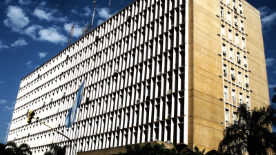 Con aumentos en el salario, este lunes y martes cobra la administración pública