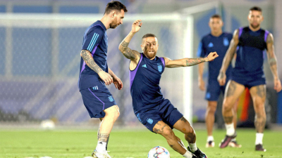 La reacción del Papu Gómez a la foto de la mesa chica de la Selección