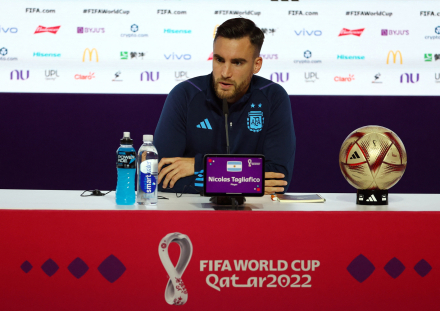 Scaloni confe semis 2.JPG