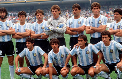 Con la celeste y blanca como en 1978 y 1986, cuando fue campeón