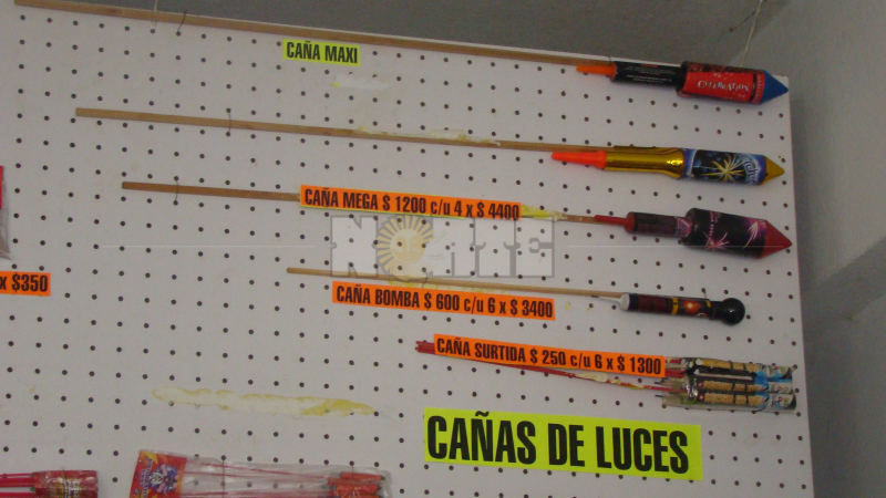 Pirotecnia: ¿Cuántos comercios están habilitados y qué está permitido vender?