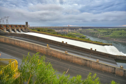 itaipu5.jpg