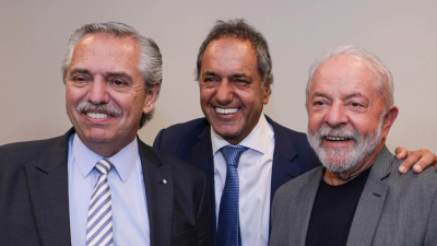Lula llega al país para reunirse con Fernández y participar de cumbre de la Celac 