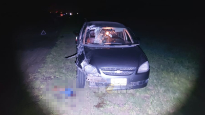 Motociclista sin luces perdió la vida tras colisionar con un automóvil en ruta 95