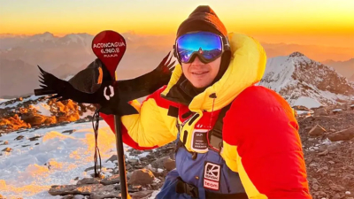 Un exsoldado ruso amputado de ambas piernas llegó a la cima del Aconcagua