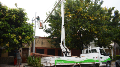 Nuevas luminarias y el alumbrado público recuperado en el barrio San Miguel