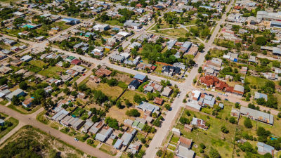 Más pavimento para Plaza y viviendas sociales en Quitilipi