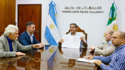 Gobierno y Uncaus lanzan diplomatura sobre "populismo e identidades políticas"