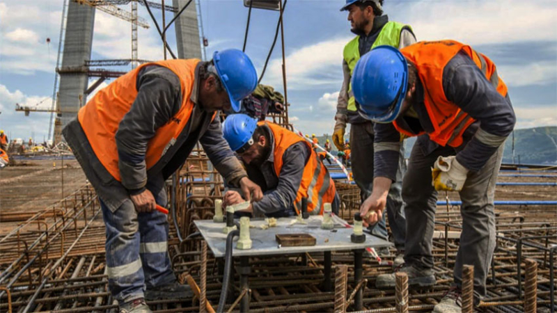 Alerta entre constructores por atrasos en el pago de las obras y redeterminaciones