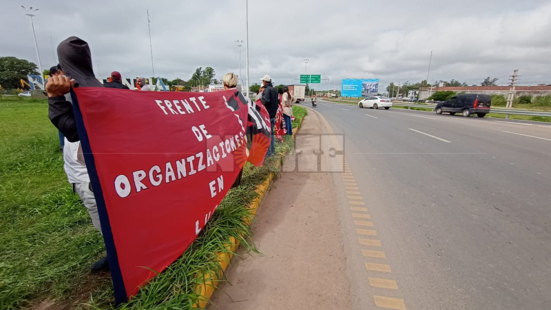 El lunes arrancó con cortes en la rotonda de acceso Norte y en el microcentro de Resistencia