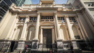 A pesar de la disparada de la inflación, el Banco Central no sube la tasa de plazos fijos
